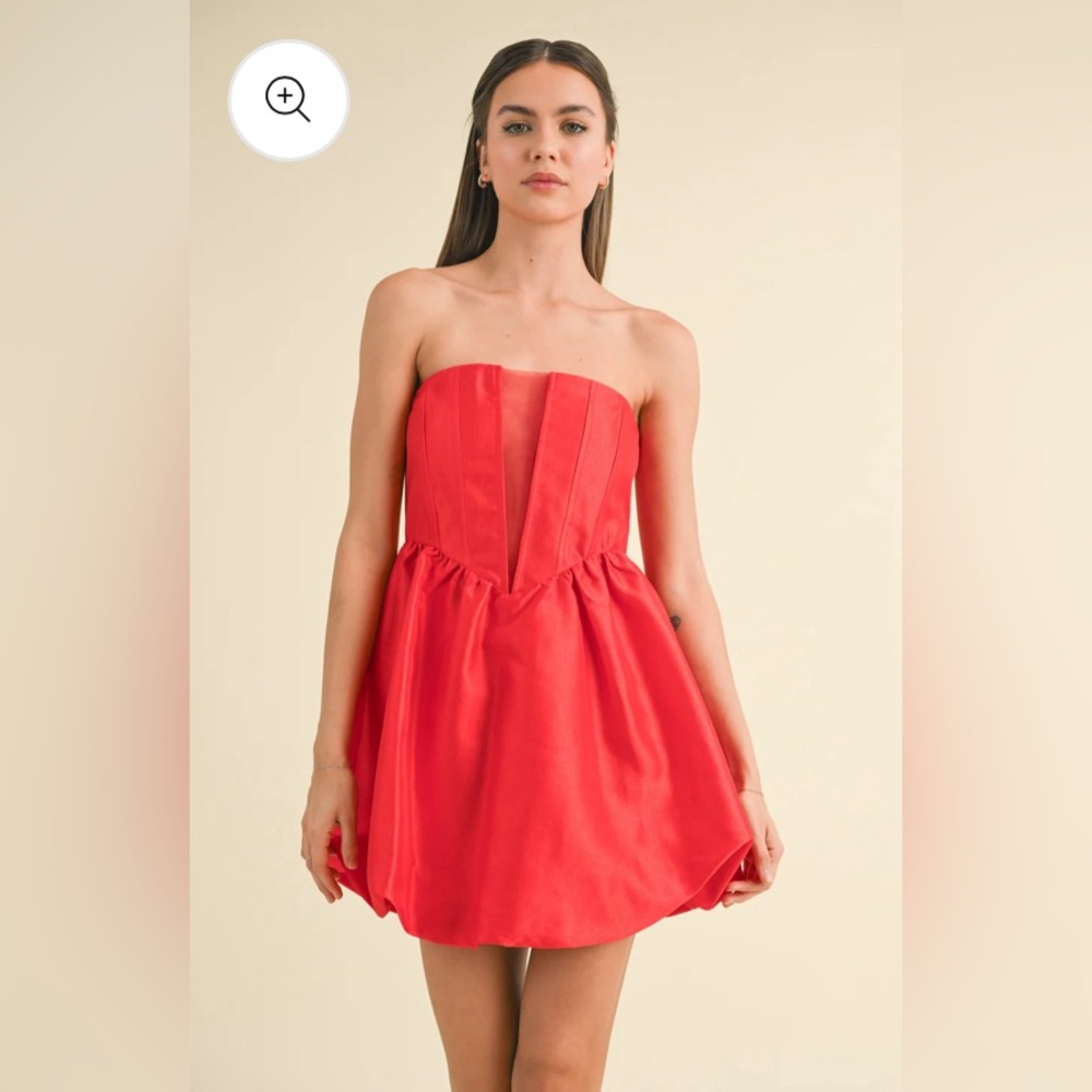 Klesis Fit and Flare Strapless Red Mini Dress size Large New With Tags Attached